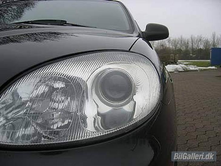 {{currentPhoto.altText}} billede {{currentPhoto.number}}