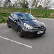 Kia RIO   [=SPAREKASSEN=]