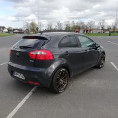 Kia RIO   [=SPAREKASSEN=]