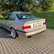 BMW E36 320i Coupe