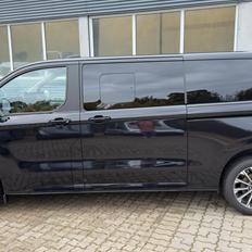 Ford Tourneo Titanium x 
