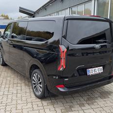 Ford Tourneo Titanium x 
