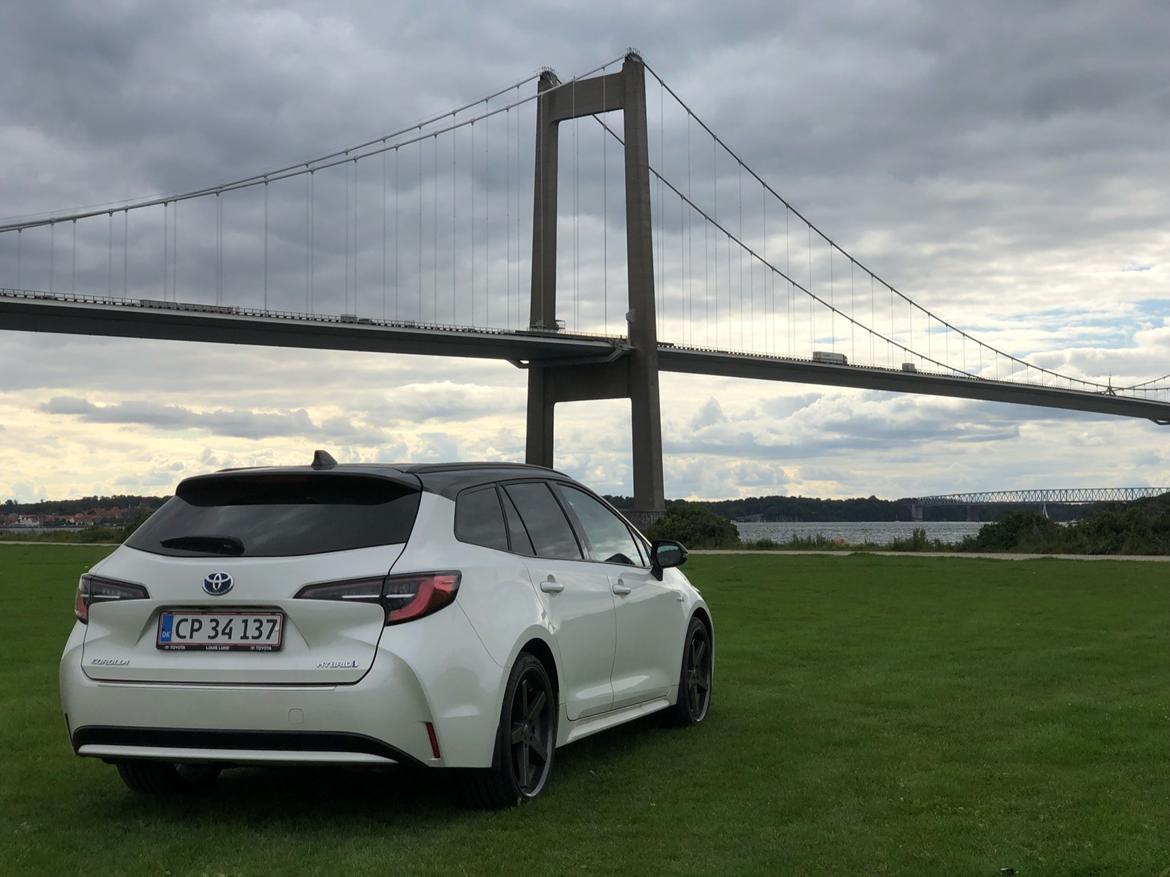 Toyota Corolla Hybrid ZWE211 billede 11