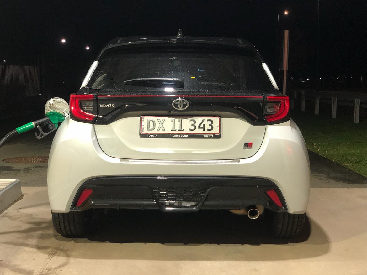 Toyota Yaris GR Sport MXP210 billede 8