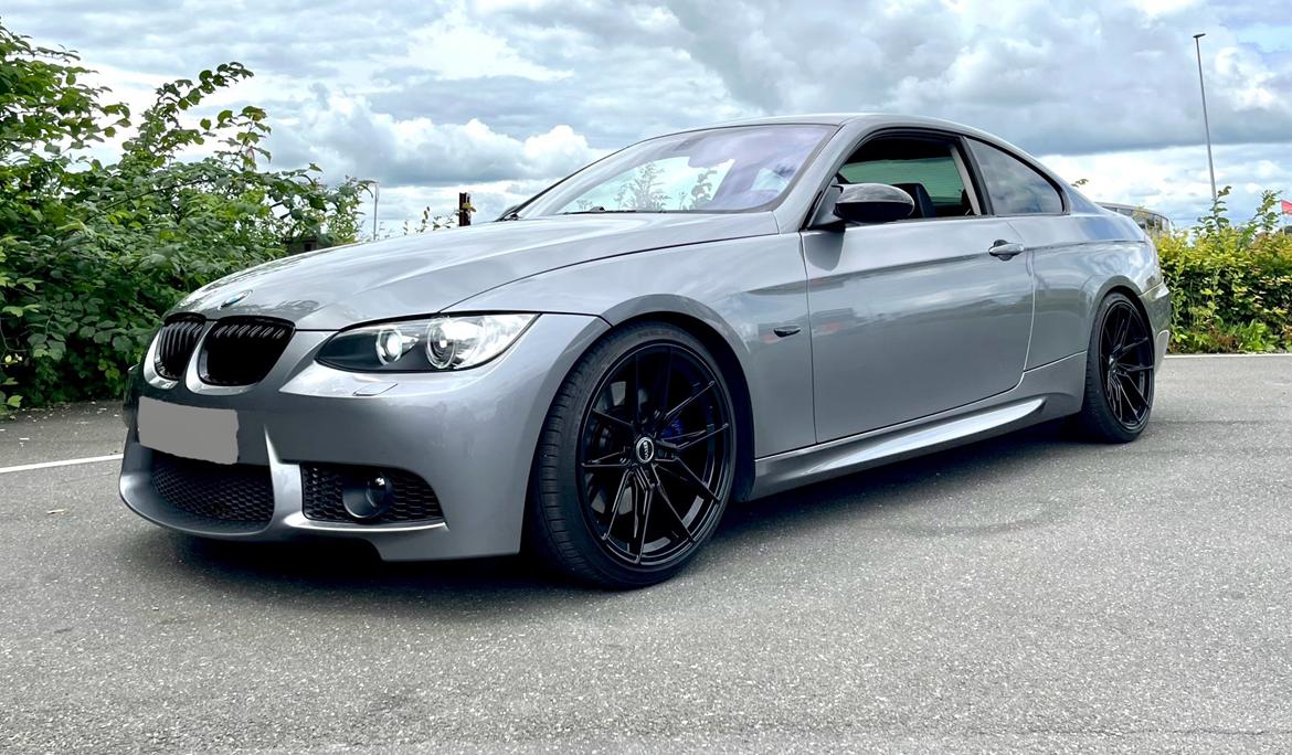 BMW E92 325i billede 1