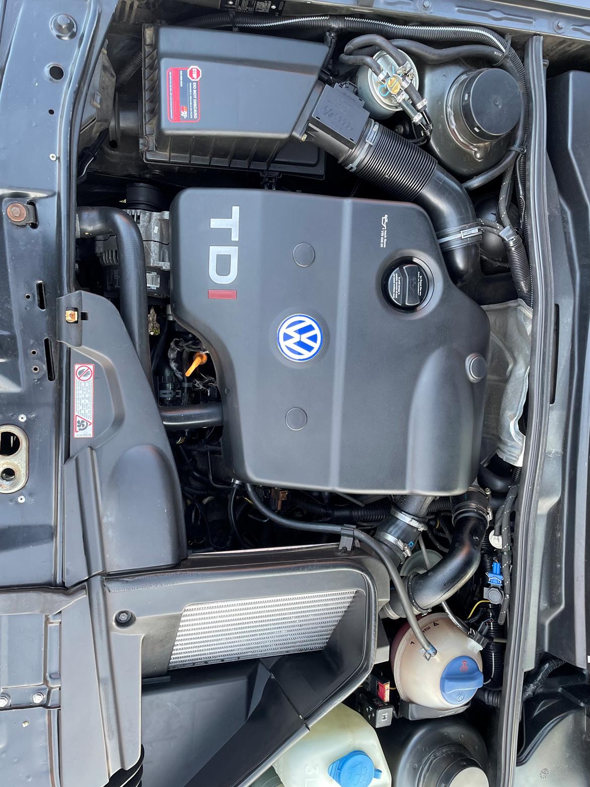 VW Golf 2 TDI - Maskinrummet billede 10