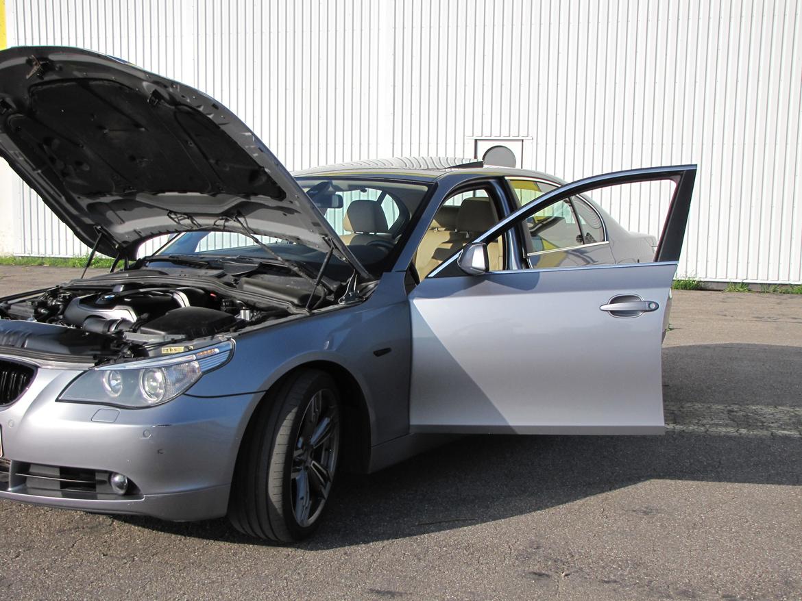 BMW 545i billede 8