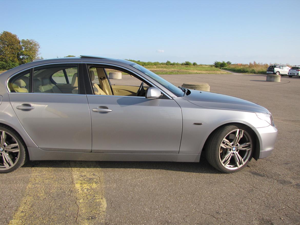 BMW 545i billede 12