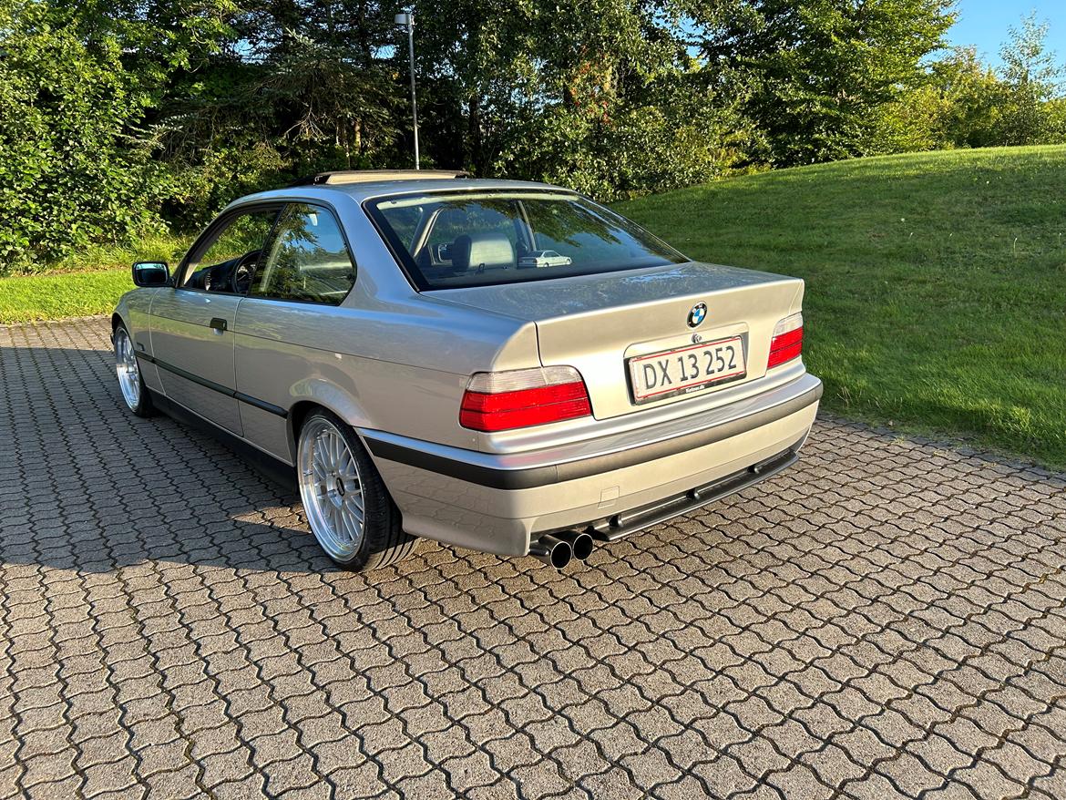 BMW E36 320i Coupe billede 2