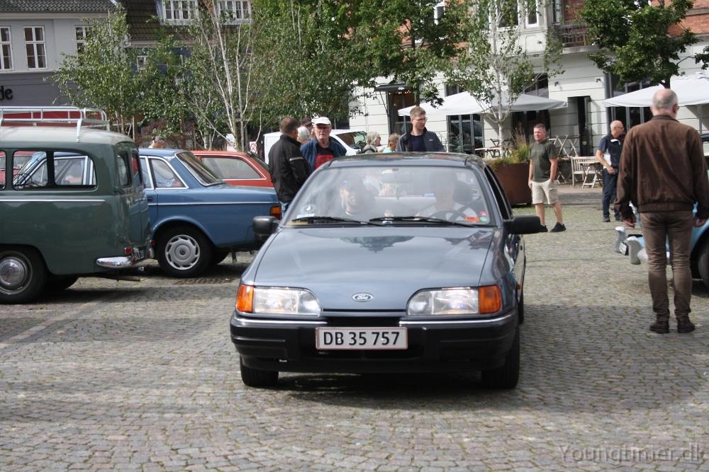 Ford Sierra 2.0i CL - Så dejligt når andre snupper billeder til træf!  billede 2