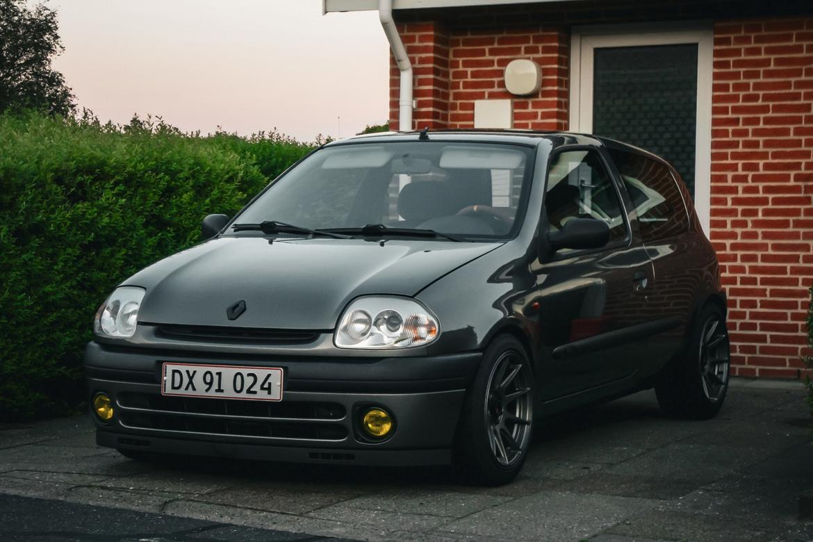 Renault Clio MK2 PH1 billede 1