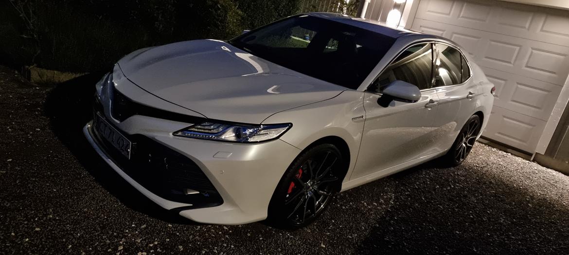 Toyota Camry H3 Executive Hybrid billede 2