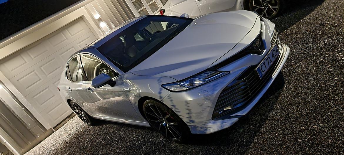 Toyota Camry H3 Executive Hybrid billede 3