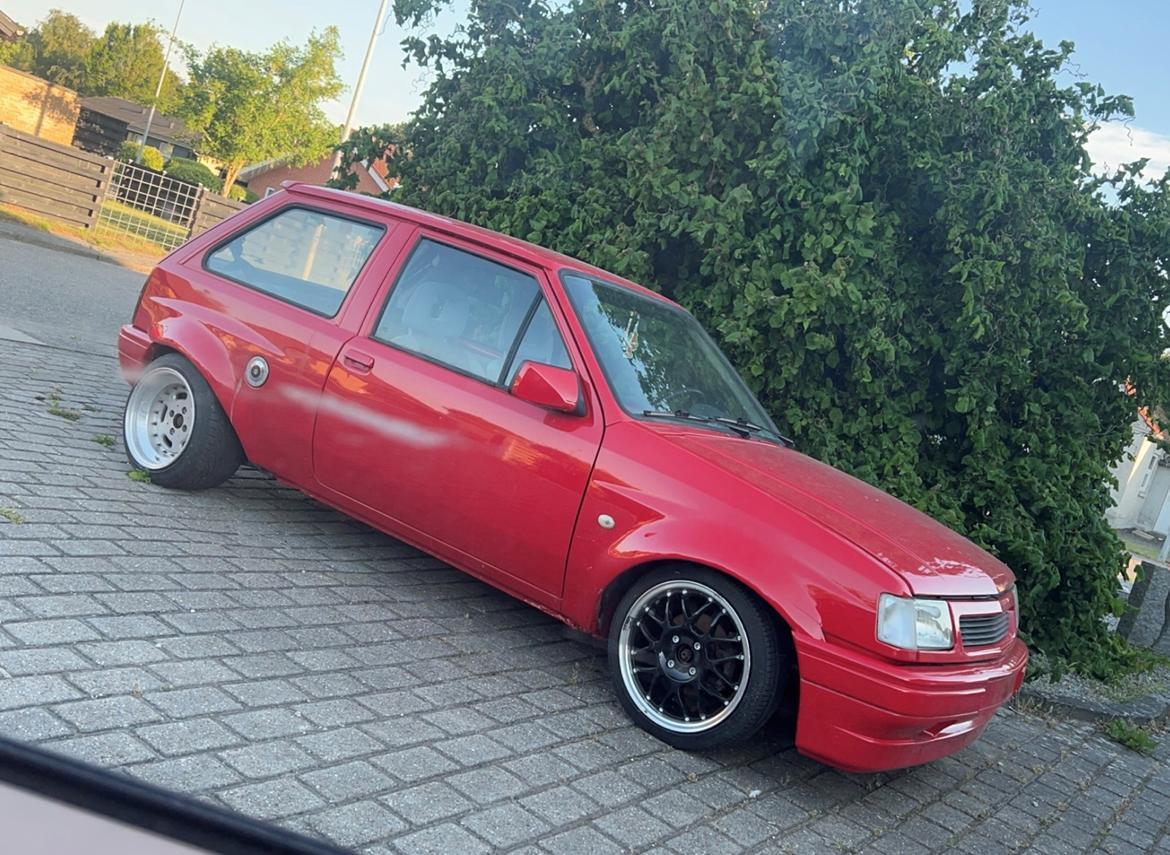 Opel Corsa A Sport - IDDQD GodMode billede 1