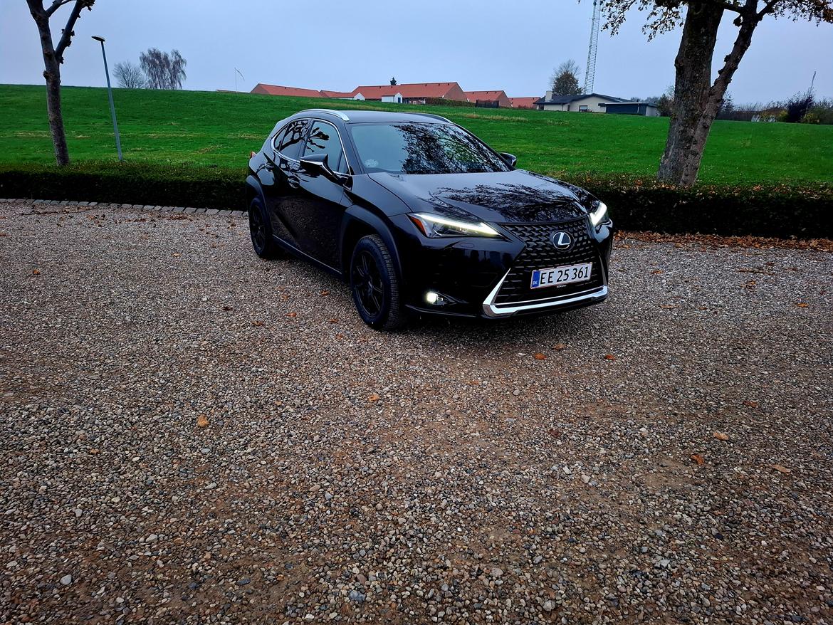 Lexus Ux 250h Premium Teknik billede 8