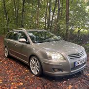 Toyota Avensis 1.8 STC