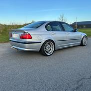 BMW E46 320i