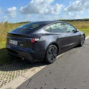 Tesla Model 3 Highland SR