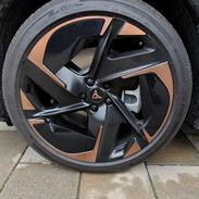 Seat Cupra Tavascan Adrenaline