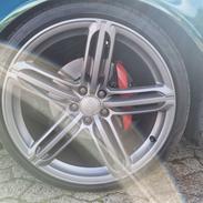 Audi A8 Quattro Sline