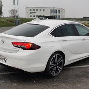 Opel Insignia Innovation 