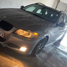 BMW 320D LCI