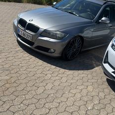 BMW 320D LCI