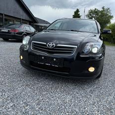 Toyota Avensis 2,4 Aut