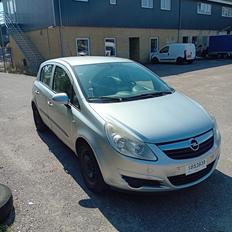 Opel Corsa (SOLGT )