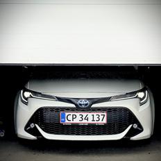 Toyota Corolla Hybrid ZWE211