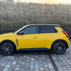 Renault 5 E-Tech Iconic