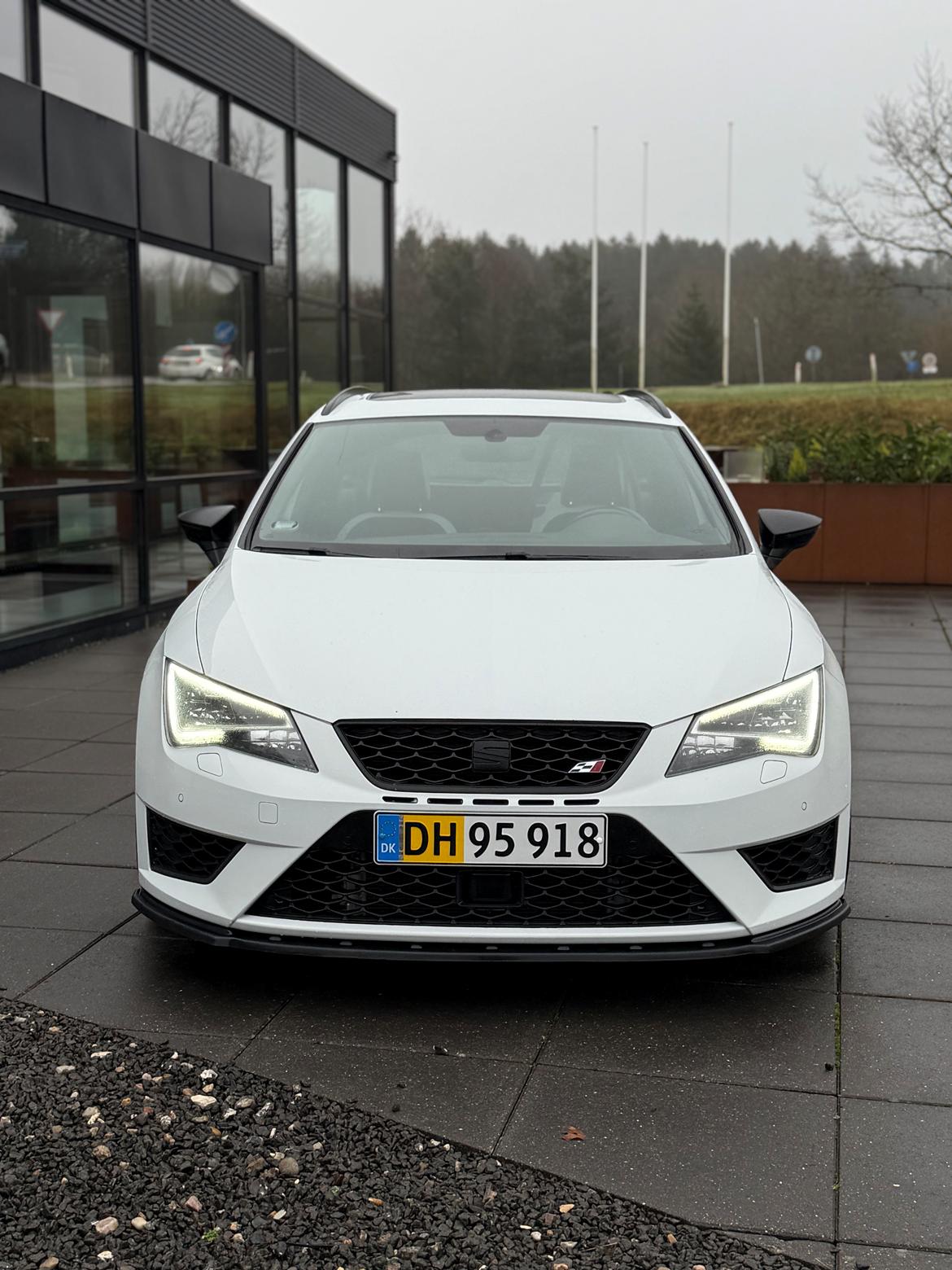 Seat Leon 5F Cupra - Black Edition - 290 HK billede 4