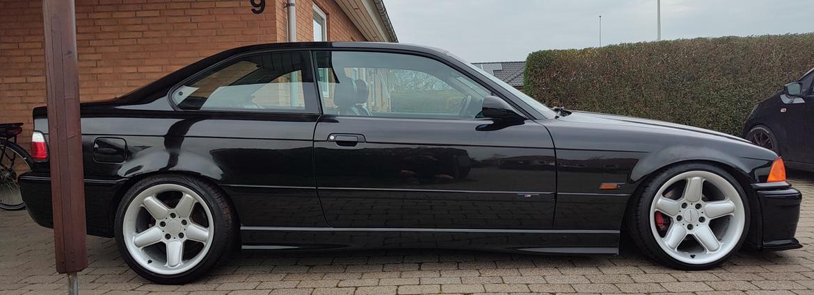 BMW E36 325i coupé - Som bilen ser ud nu billede 3