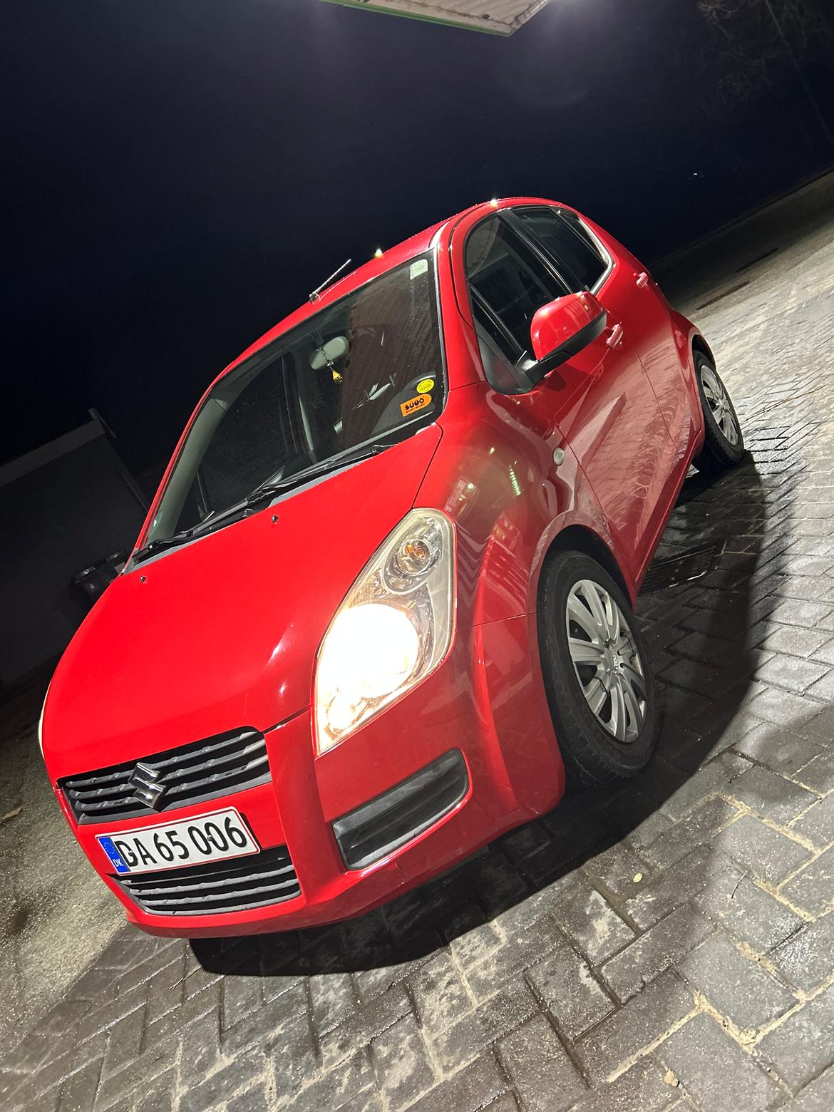 Suzuki Splash 1.0 *Rosie Red* billede 2