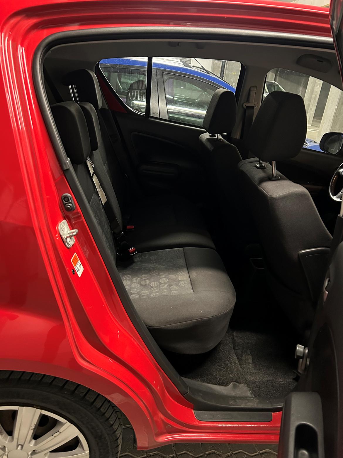 Suzuki Splash 1.0 *Rosie Red* billede 4