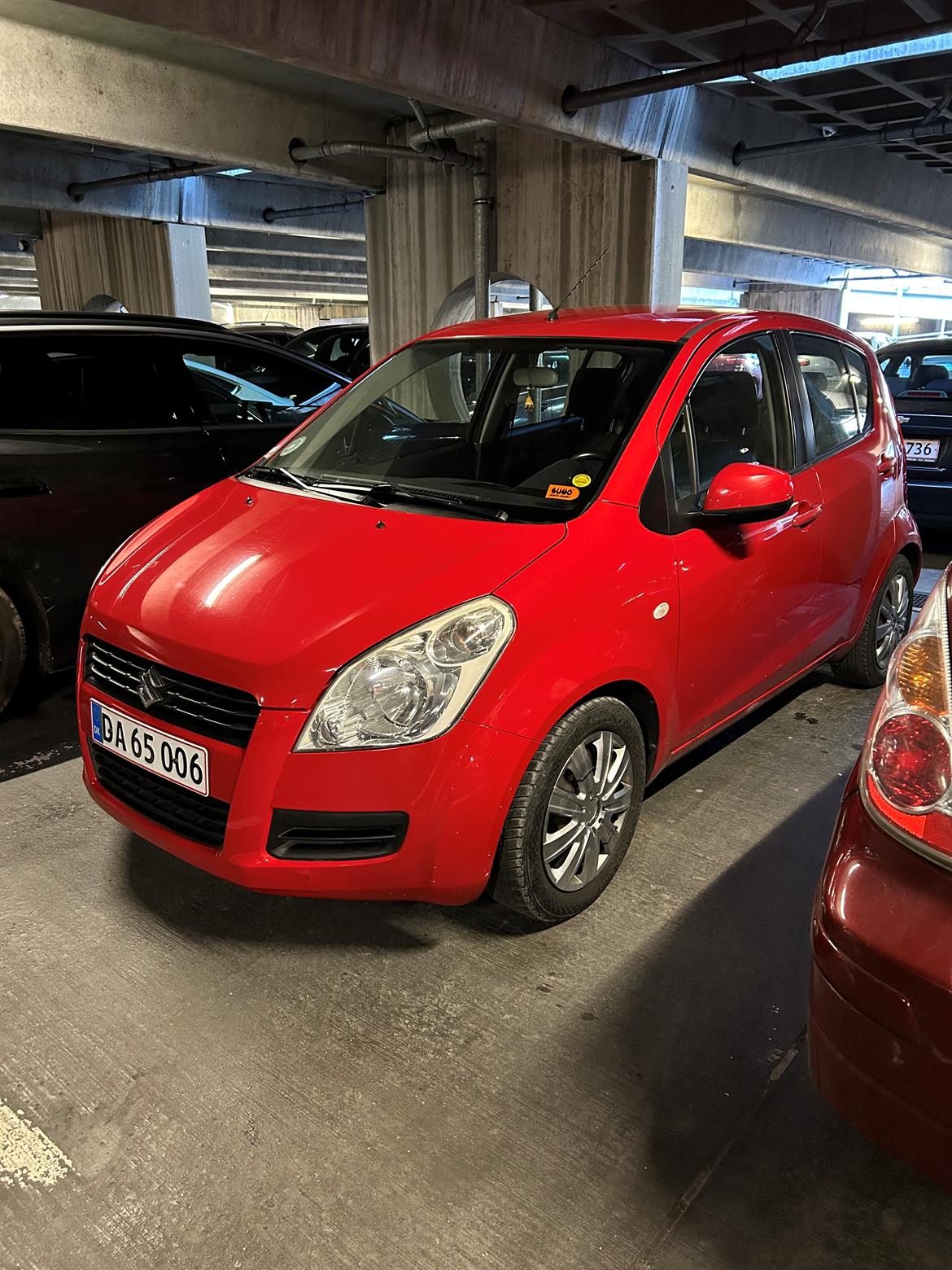 Suzuki Splash 1.0 *Rosie Red* billede 11