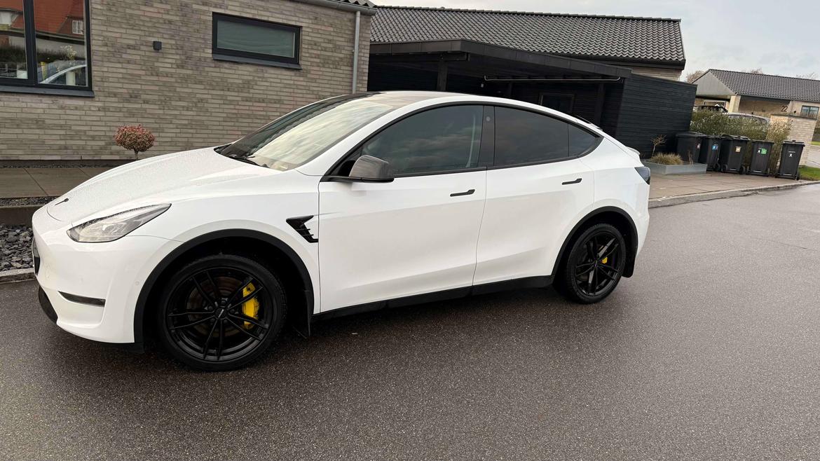 Tesla Model Y Long Range AWD billede 1