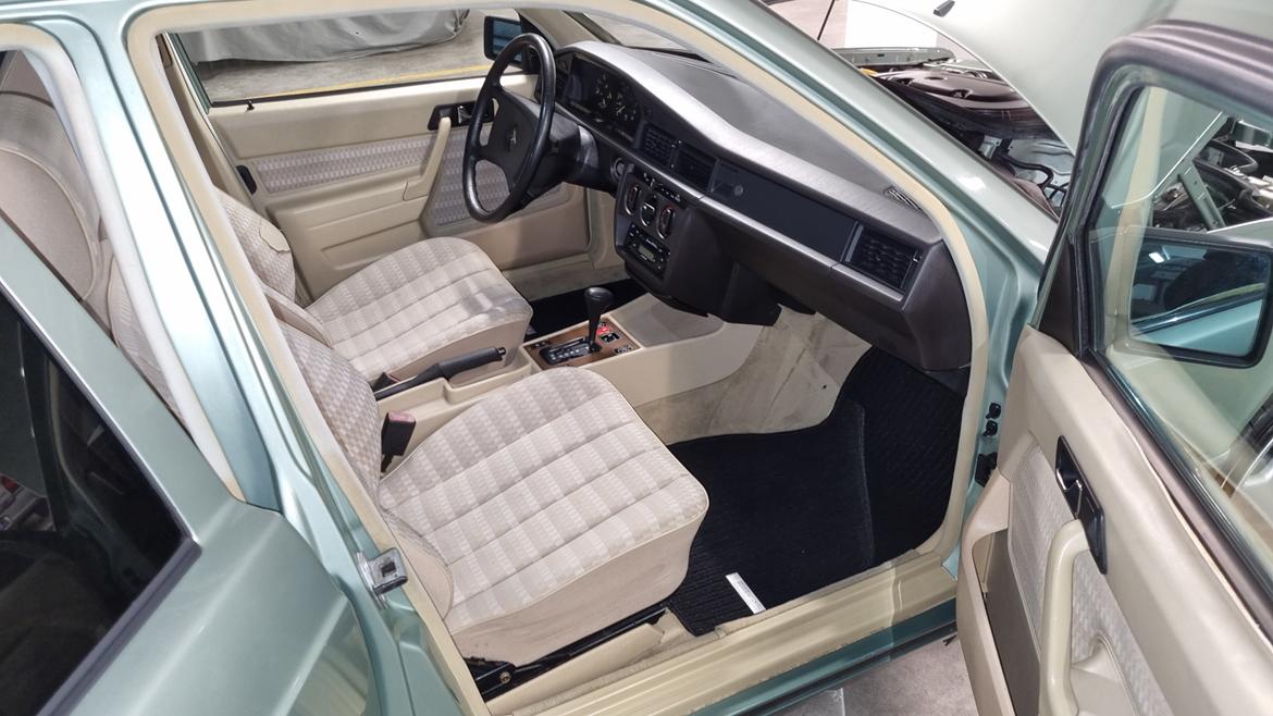 Mercedes Benz 190E 2.0 billede 1