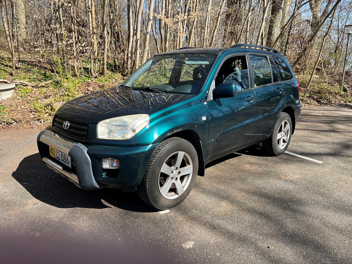 Toyota Rav 4 gen 2 billede 1