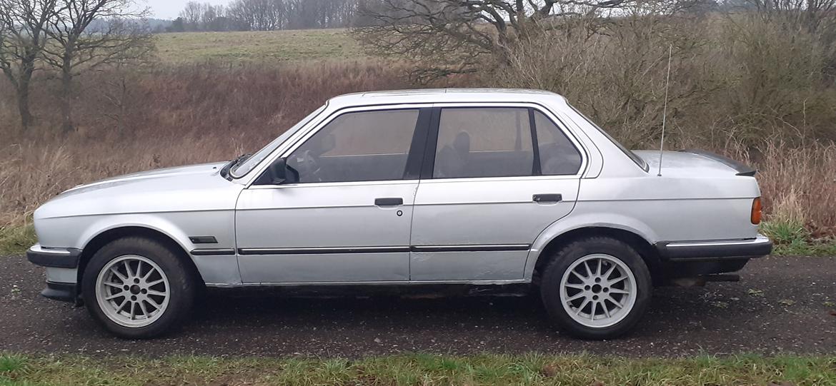 BMW E30 324d billede 17