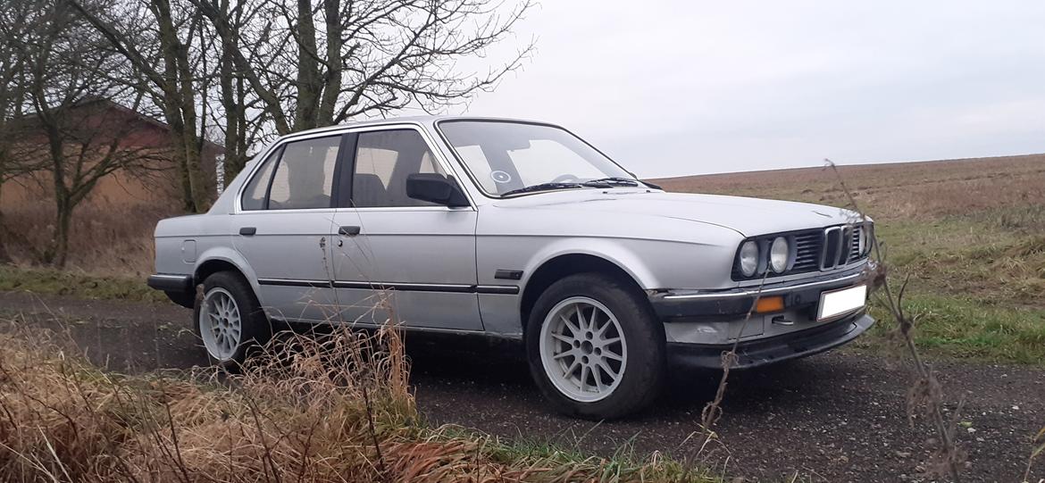 BMW E30 324d billede 39