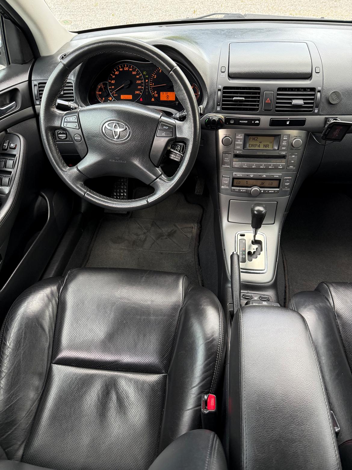 Toyota Avensis 2,4 Aut billede 8