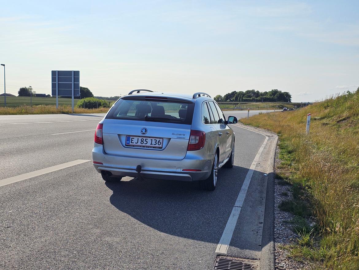 Skoda Superb II 1.6 TDI 3T5 Combi billede 5