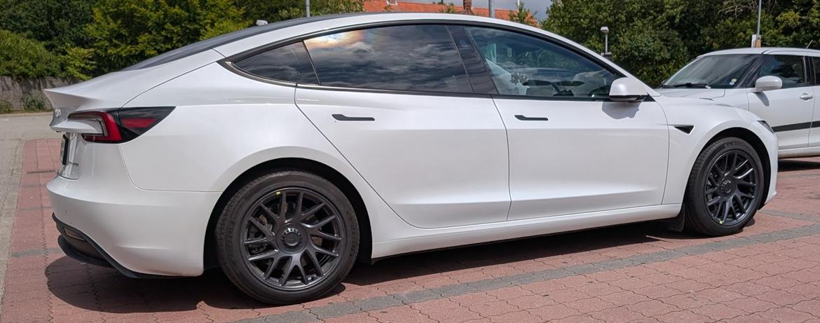 Tesla Model 3 Long Range -  Nu uden aero caps billede 2