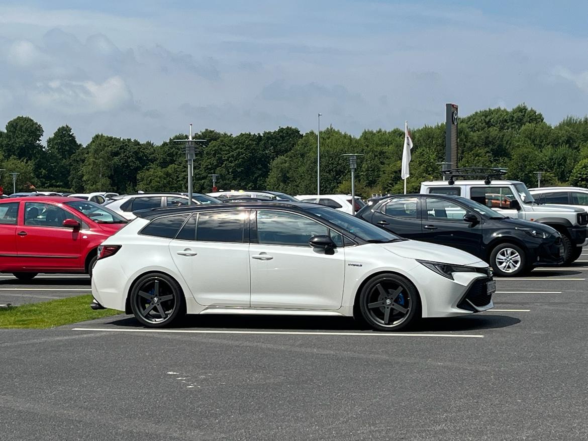Toyota Corolla Hybrid ZWE211 billede 10