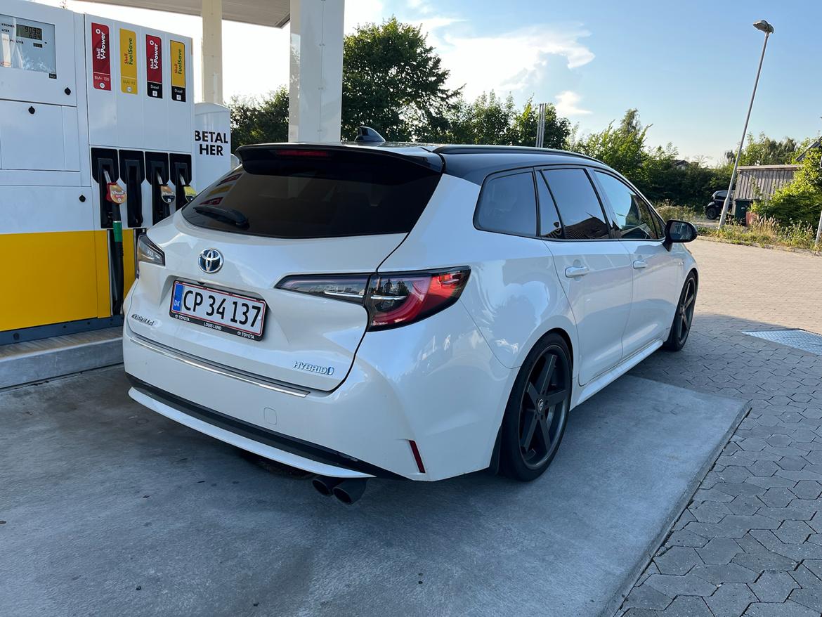 Toyota Corolla Hybrid ZWE211 billede 11