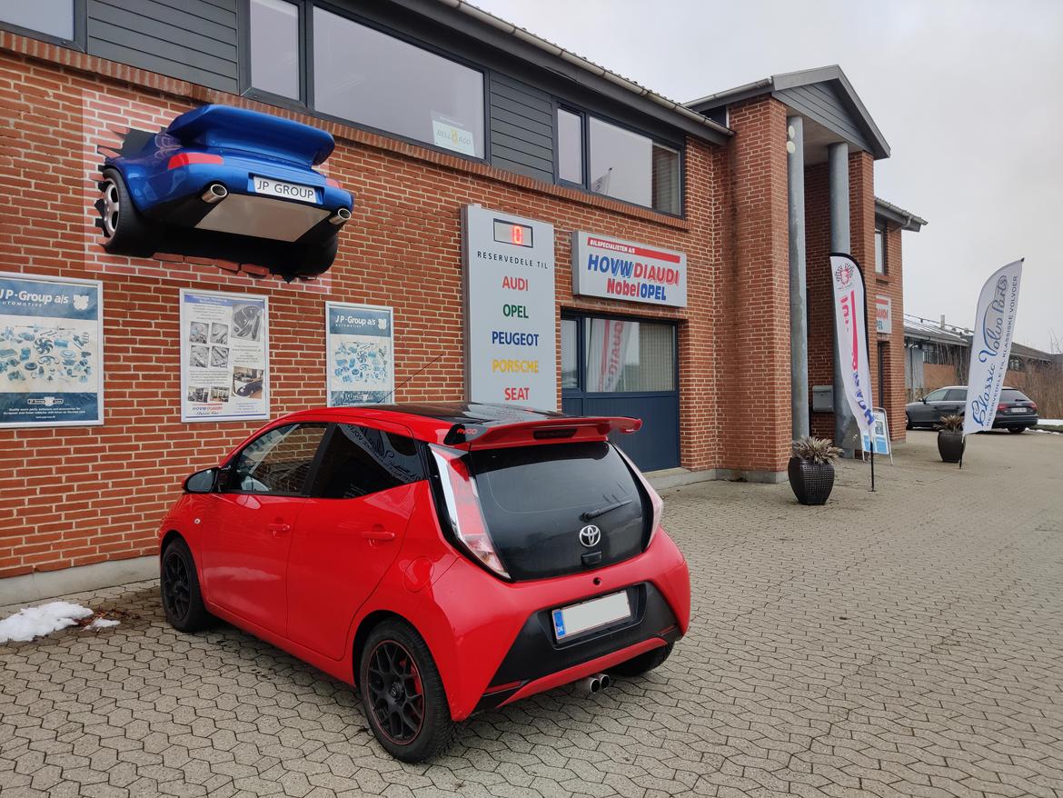 Toyota Aygo X-Play - Aygo'en bagfra som den så ud i 2019 OG 2025 :) billede 4