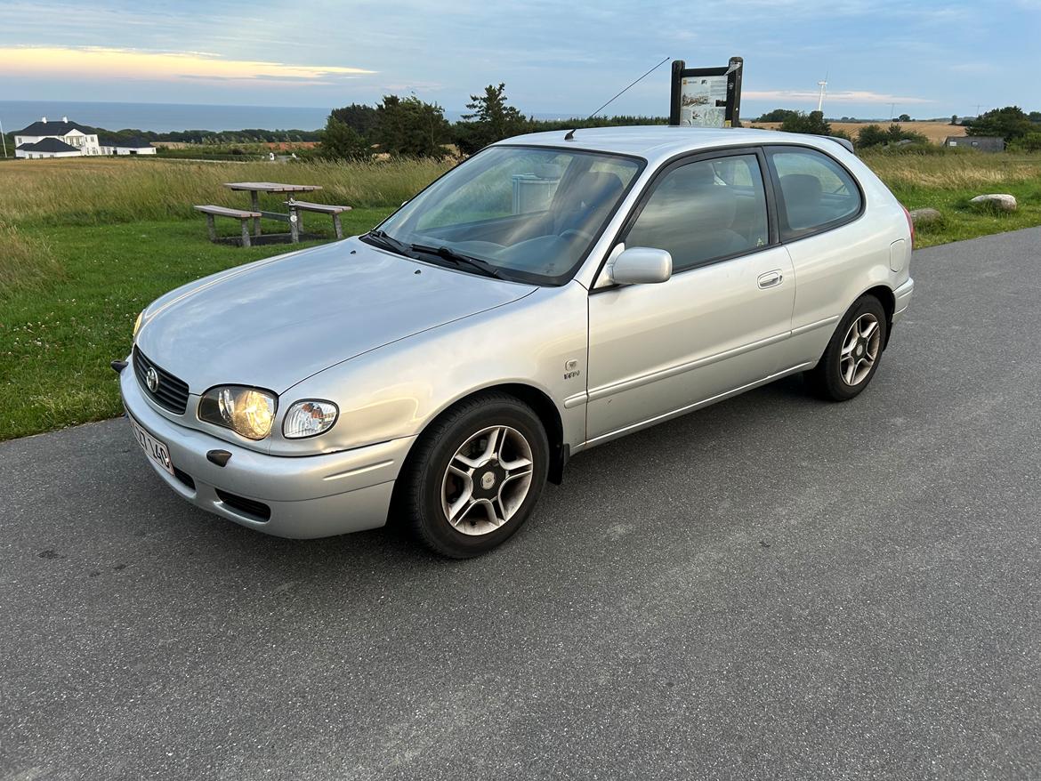 Toyota Corolla e11 1.4 vvti billede 2