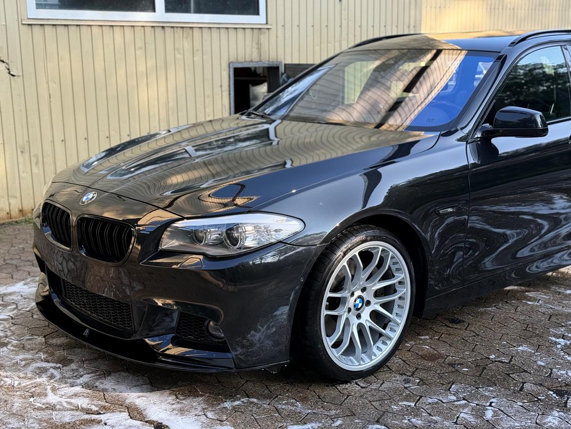 BMW F11 LCI - 525D - 2013 billede 2