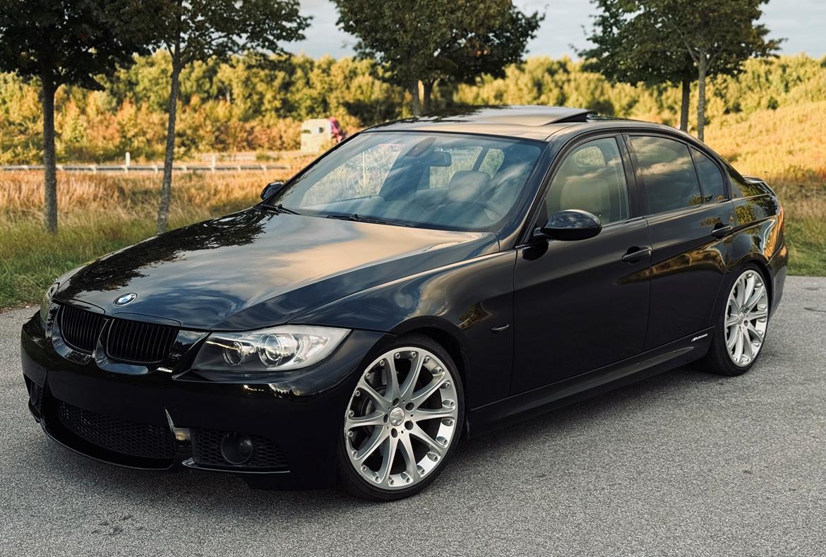 BMW E90 - 330D - M Sport - 2006 billede 1